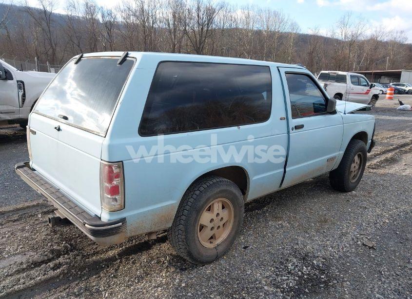 Photo 4 of 1991 Chevrolet Blazer S10 (VIN 1GNCT18Z0M8300326)