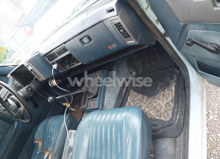 Photo 5 of 1991 Chevrolet Blazer S10 (VIN 1GNCT18Z0M8300326)