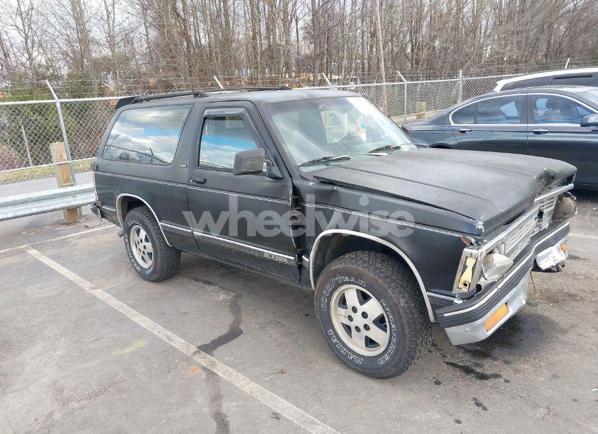 1992 Chevrolet Blazer S10 (VIN 1GNCT18Z7N0132958) main photo
