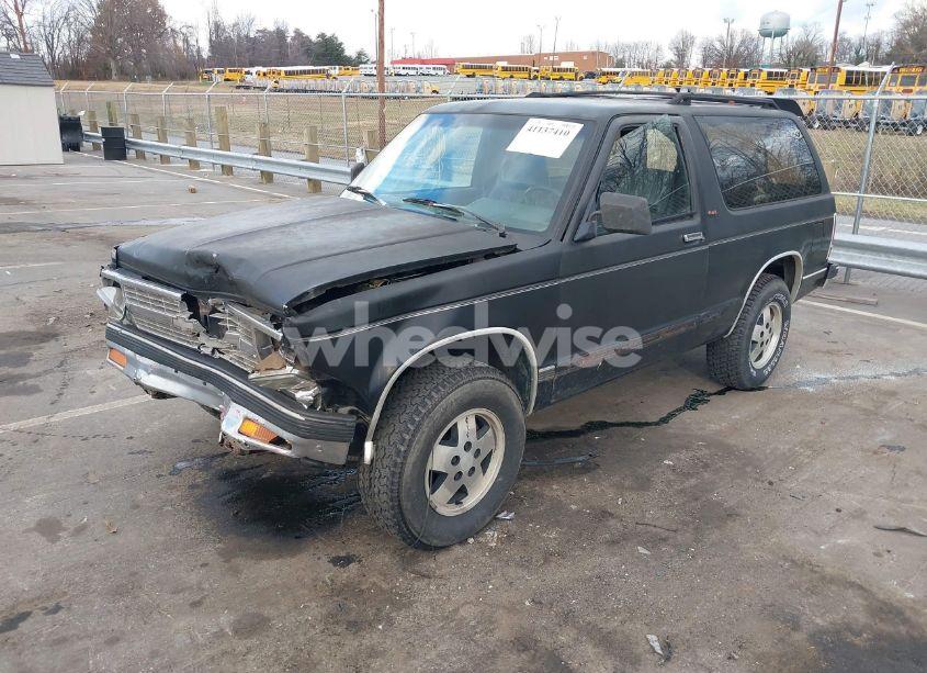 Photo 2 of 1992 Chevrolet Blazer S10 (VIN 1GNCT18Z7N0132958)