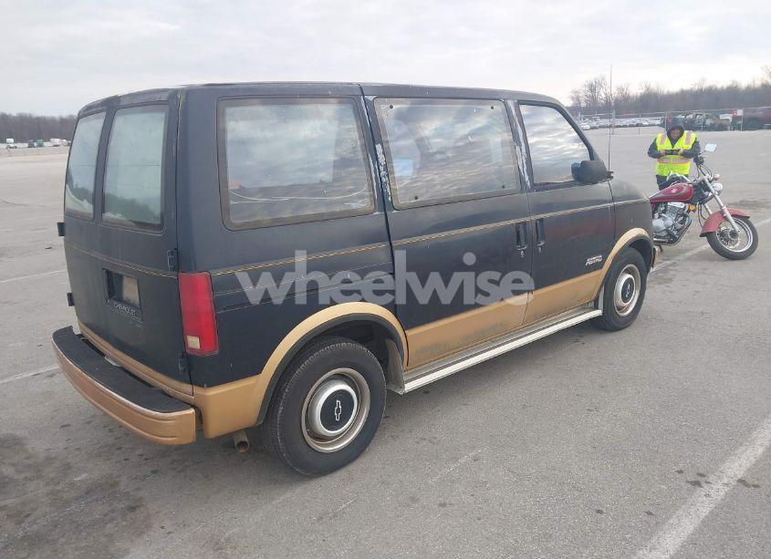 Photo 4 of 1987 Chevrolet Astro (VIN 1GNDM15Z2HB186277)