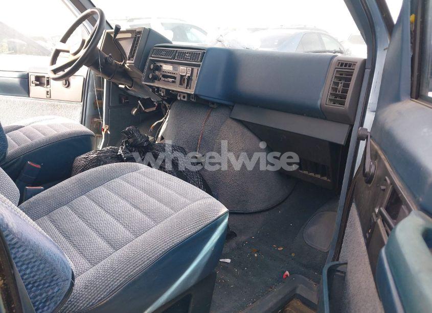 Photo 5 of 1989 Chevrolet Astro (VIN 1GNDM15Z4KB224258)