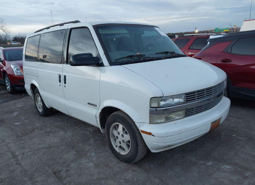 2001 Chevrolet Astro LS (VIN 1GNDM19W01B134622) main photo