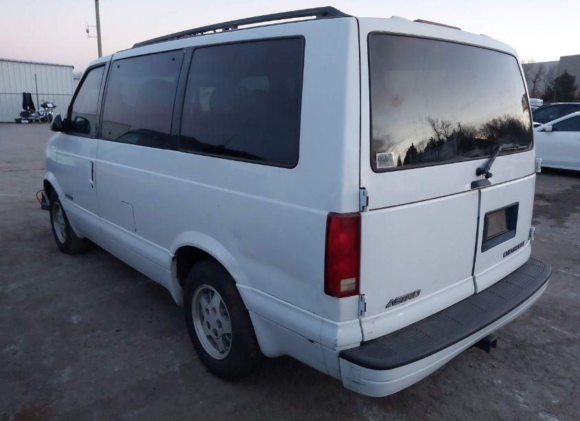 Photo 3 of 2001 Chevrolet Astro LS (VIN 1GNDM19W01B134622)
