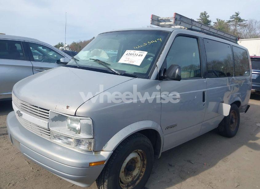 Photo 2 of 2000 Chevrolet Astro (VIN 1GNDM19W1YB219270)
