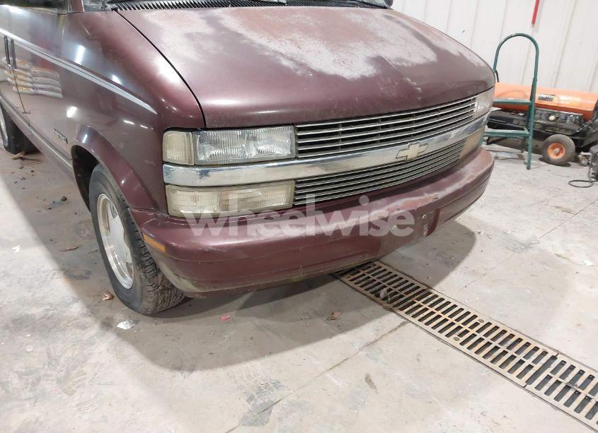 Photo 6 of 1995 Chevrolet Astro (VIN 1GNDM19W2SB258036)