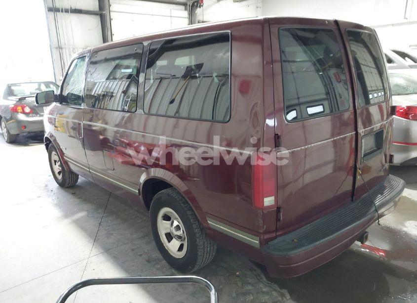Photo 3 of 1996 Chevrolet Astro (VIN 1GNDM19W3TB127991)