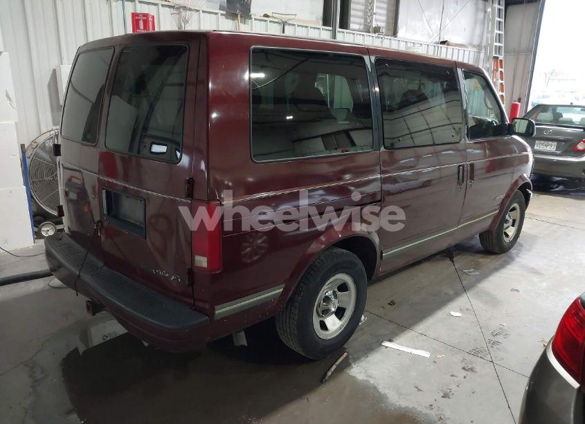 Photo 4 of 1996 Chevrolet Astro (VIN 1GNDM19W3TB127991)
