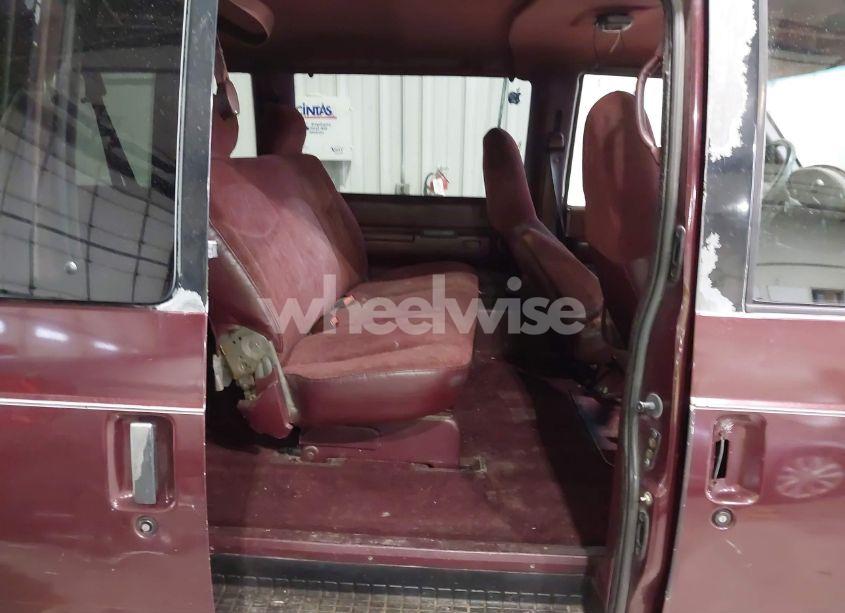Photo 8 of 1996 Chevrolet Astro (VIN 1GNDM19W3TB127991)