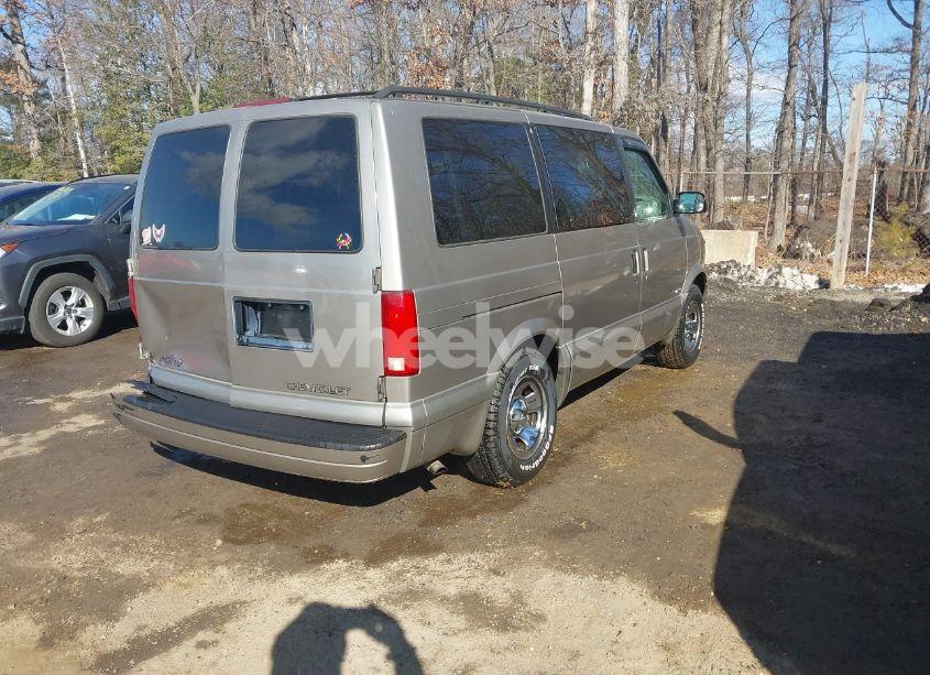 Photo 4 of 2001 Chevrolet Astro LS (VIN 1GNDM19W41B156705)
