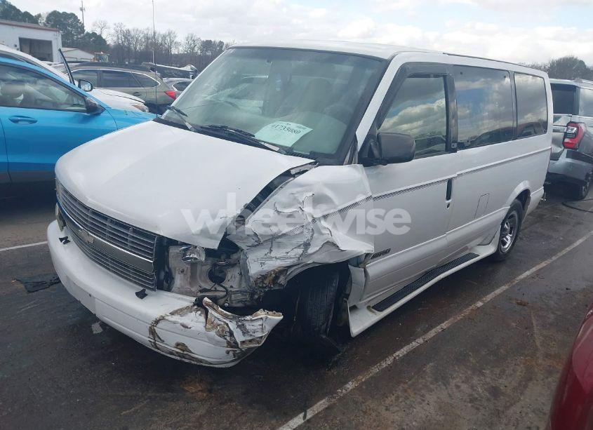 Photo 2 of 1998 Chevrolet Astro (VIN 1GNDM19W4WB103476)