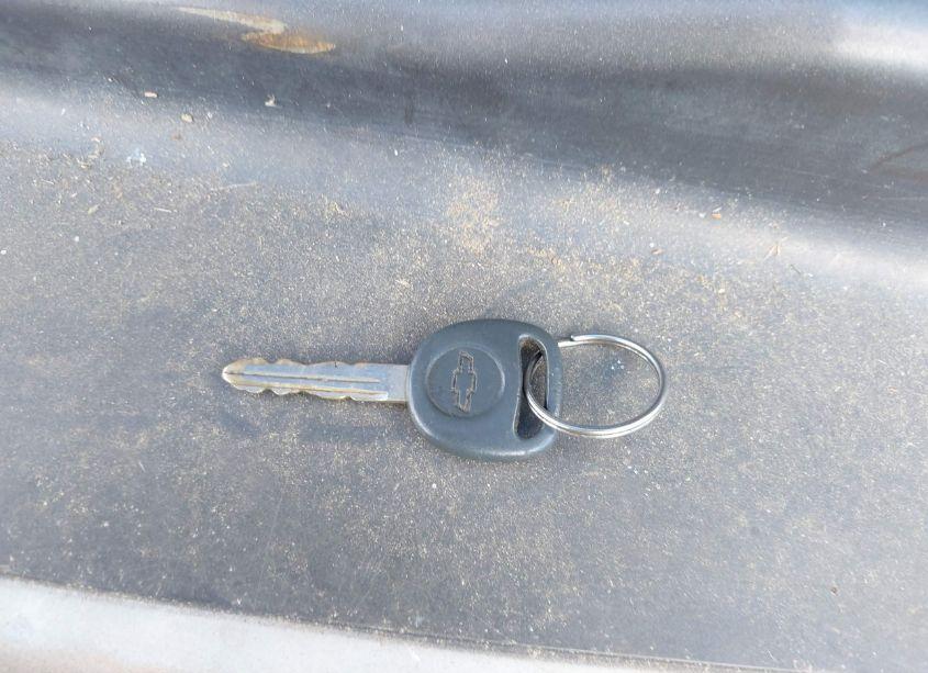 Photo 11 of 1999 Chevrolet Astro (VIN 1GNDM19W4XB197179)