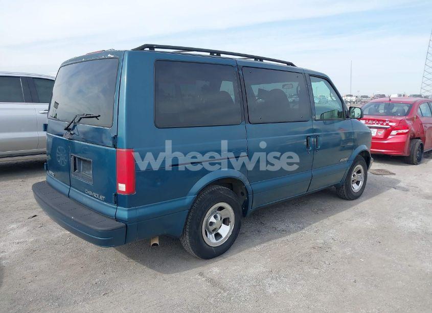 Photo 4 of 2001 Chevrolet Astro LS (VIN 1GNDM19W51B112566)