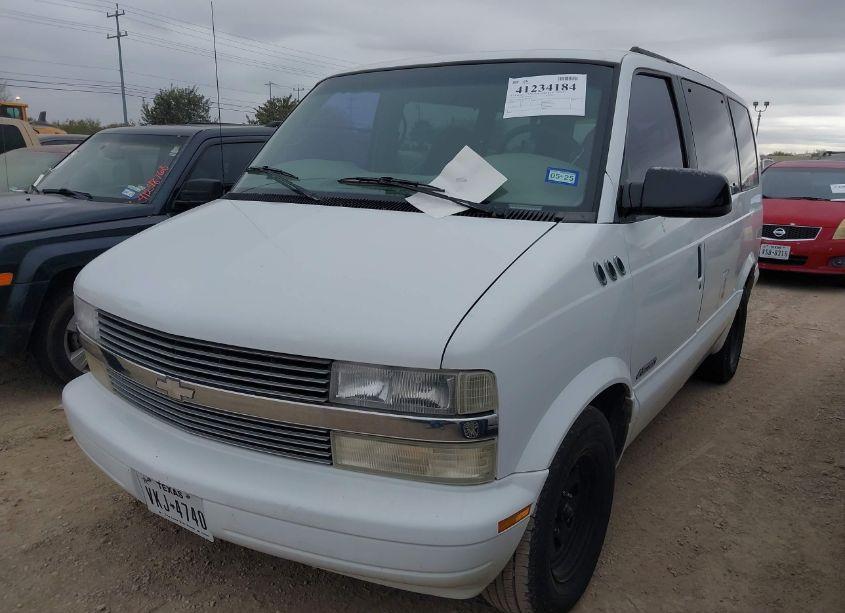 Photo 2 of 1999 Chevrolet Astro (VIN 1GNDM19W5XB172758)
