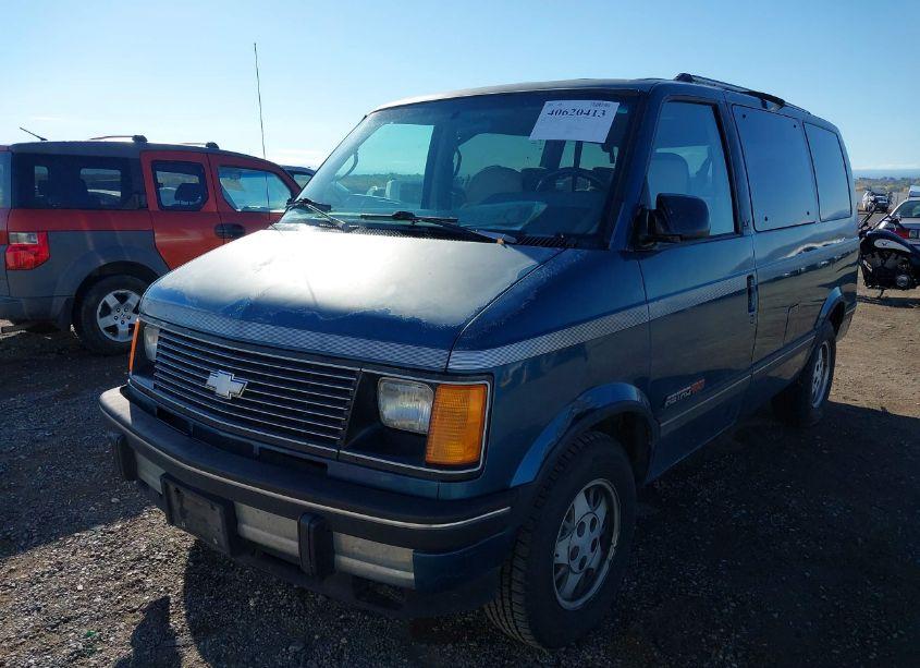 Photo 2 of 1994 Chevrolet Astro (VIN 1GNDM19W6RB243341)