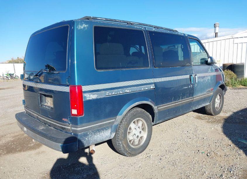 Photo 4 of 1994 Chevrolet Astro (VIN 1GNDM19W6RB243341)