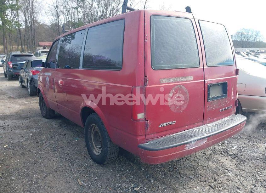 Photo 3 of 1999 Chevrolet Astro (VIN 1GNDM19W7XB178691)