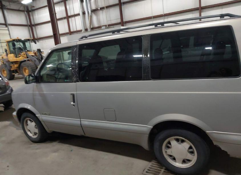 Photo 14 of 2000 Chevrolet Astro (VIN 1GNDM19W8YB111065)
