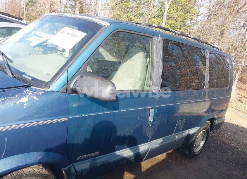 Photo 14 of 2000 Chevrolet Astro (VIN 1GNDM19W8YB118565)