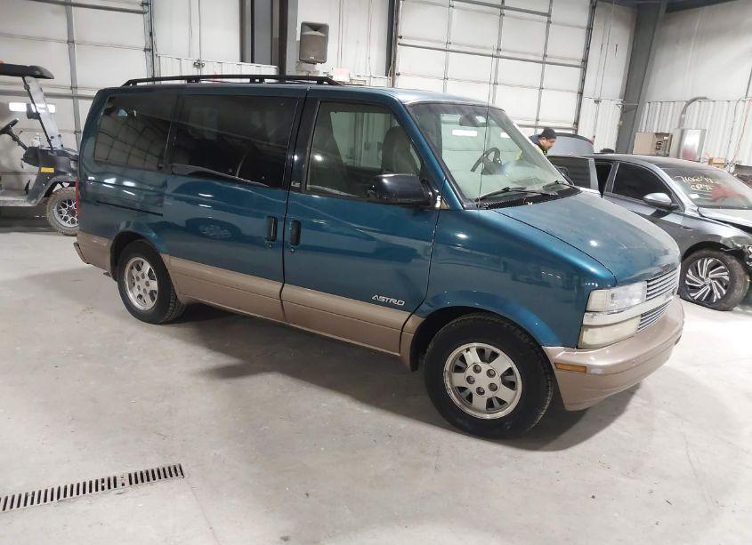 1997 Chevrolet Astro LS CMI (VIN 1GNDM19W9VB236040) main photo
