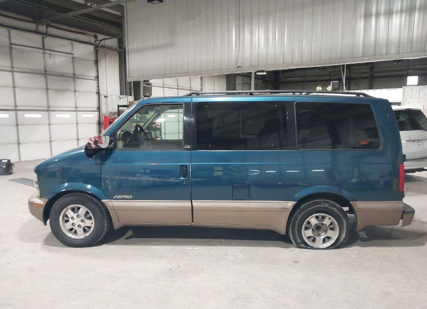 Photo 14 of 1997 Chevrolet Astro LS CMI (VIN 1GNDM19W9VB236040)
