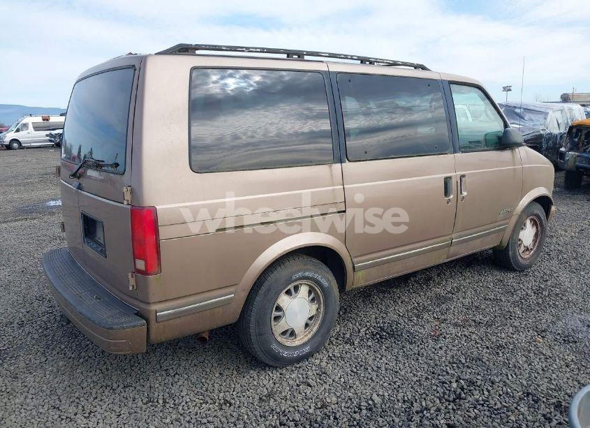 Photo 4 of 1995 Chevrolet Astro (VIN 1GNDM19WXSB117019)
