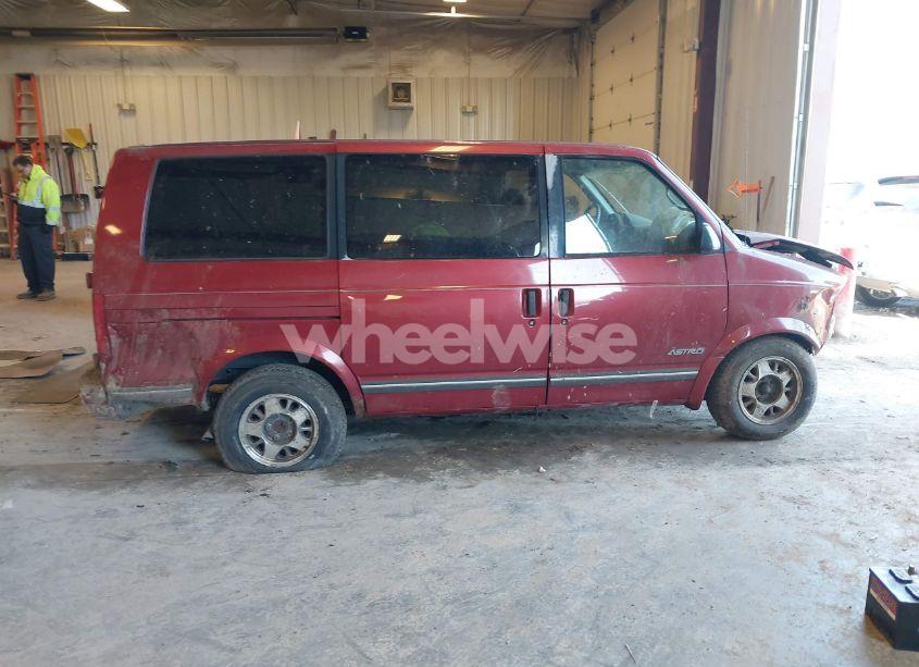 Photo 13 of 1997 Chevrolet Astro LS CMI (VIN 1GNDM19WXVB131278)