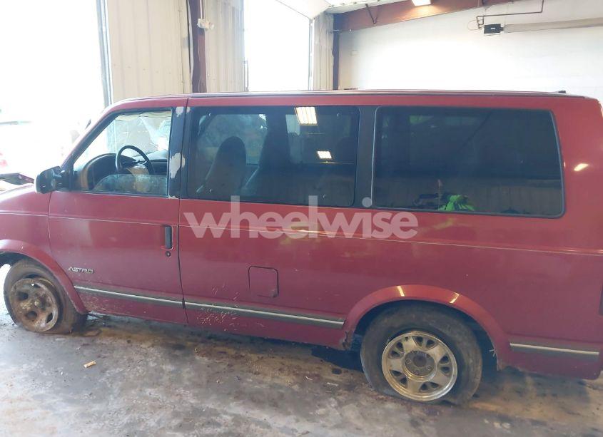 Photo 14 of 1997 Chevrolet Astro LS CMI (VIN 1GNDM19WXVB131278)