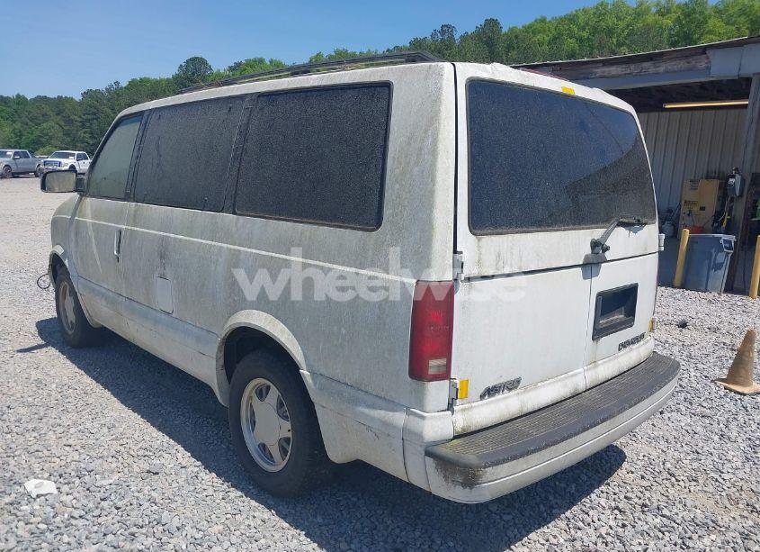 Photo 3 of 2000 Chevrolet Astro (VIN 1GNDM19WXYB115375)