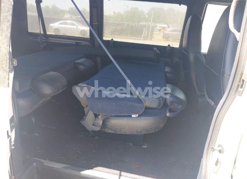 Photo 8 of 2000 Chevrolet Astro (VIN 1GNDM19WXYB115375)