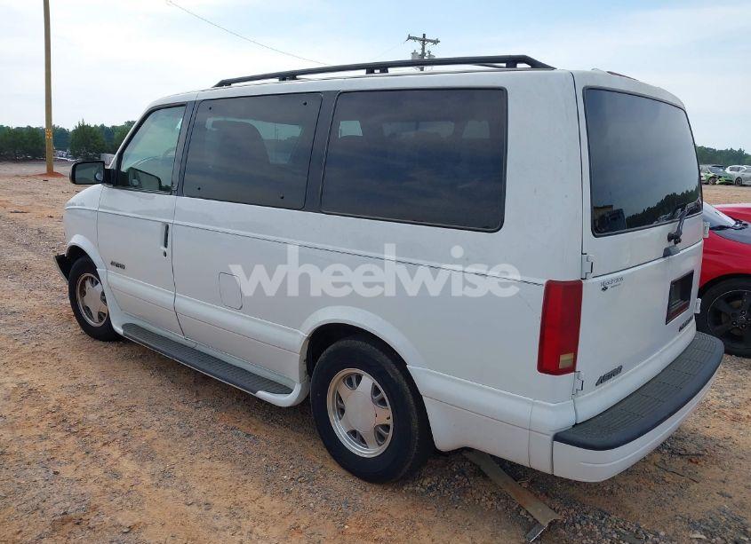Photo 3 of 2000 Chevrolet Astro (VIN 1GNDM19WXYB140258)