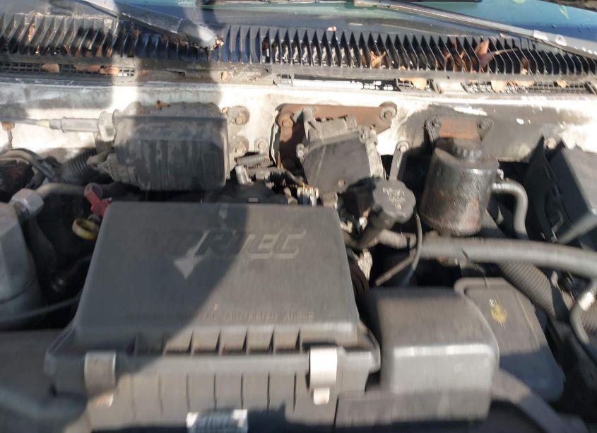 Photo 10 of 2003 Chevrolet Astro (VIN 1GNDM19X03B147981)