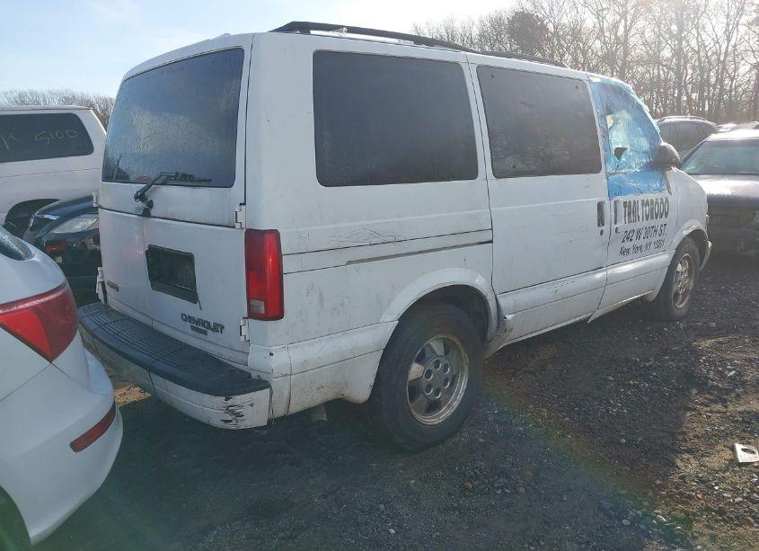 Photo 4 of 2003 Chevrolet Astro (VIN 1GNDM19X03B147981)