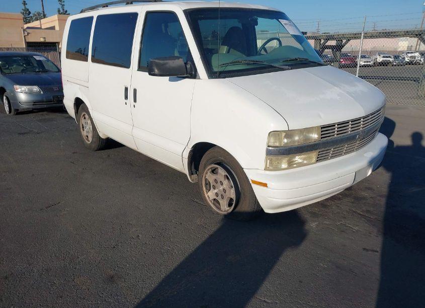 2004 Chevrolet Astro (VIN 1GNDM19X04B104386) main photo