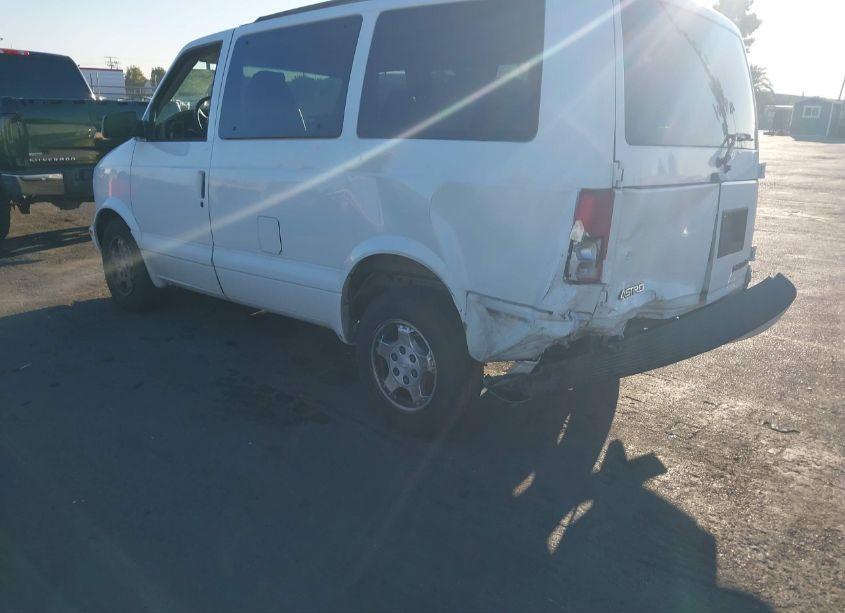 Photo 3 of 2004 Chevrolet Astro (VIN 1GNDM19X04B104386)