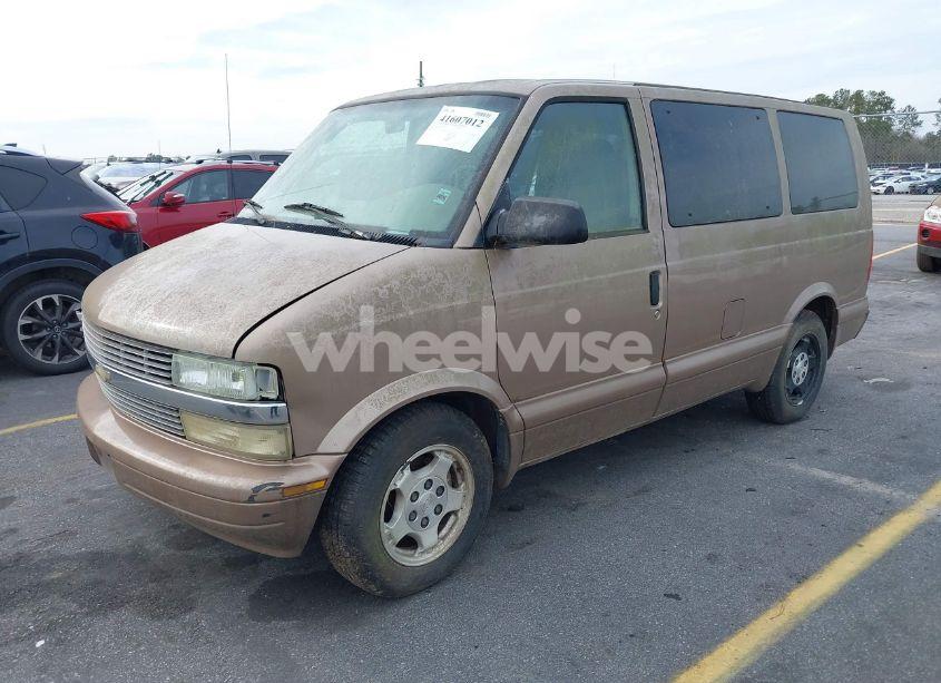 Photo 2 of 2005 Chevrolet Astro (VIN 1GNDM19X05B110934)