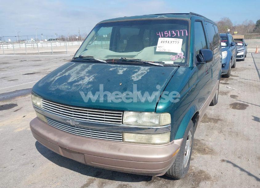 Photo 6 of 2002 Chevrolet Astro LS (VIN 1GNDM19X12B109545)