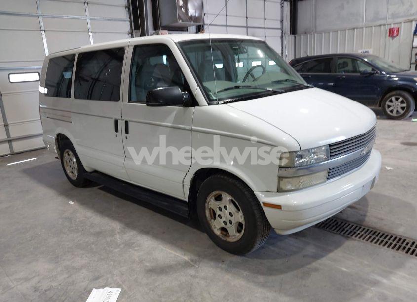 2005 Chevrolet Astro (VIN 1GNDM19X15B102261) main photo