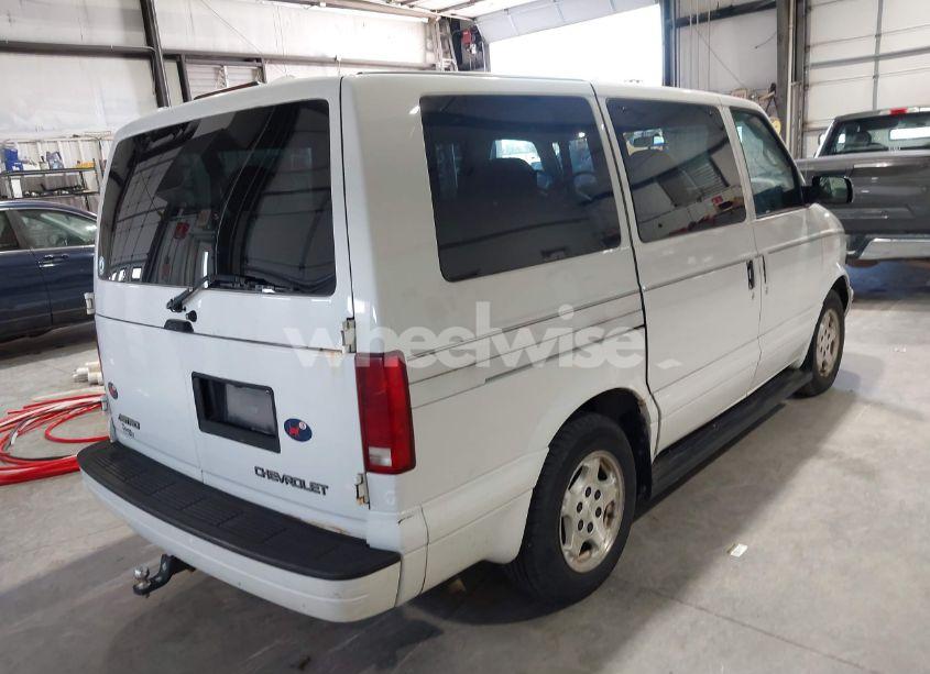 Photo 4 of 2005 Chevrolet Astro (VIN 1GNDM19X15B102261)