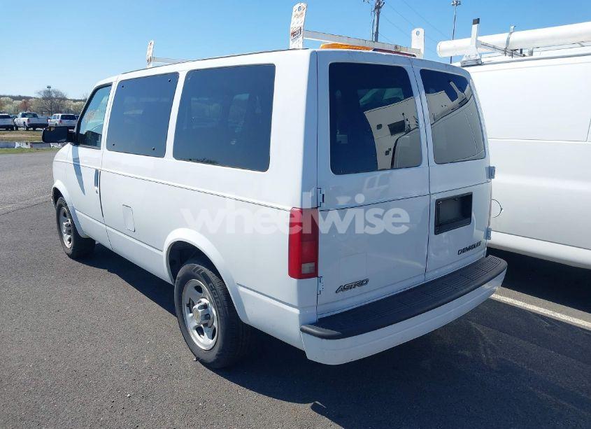 Photo 3 of 2003 Chevrolet Astro (VIN 1GNDM19X43B100114)
