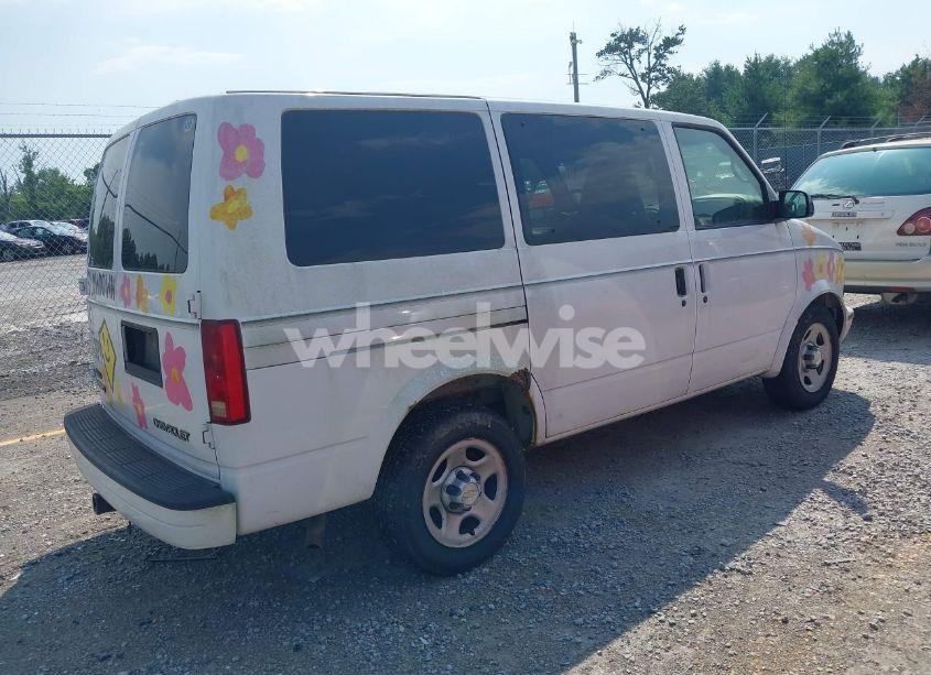 Photo 4 of 2003 Chevrolet Astro (VIN 1GNDM19X43B132741)