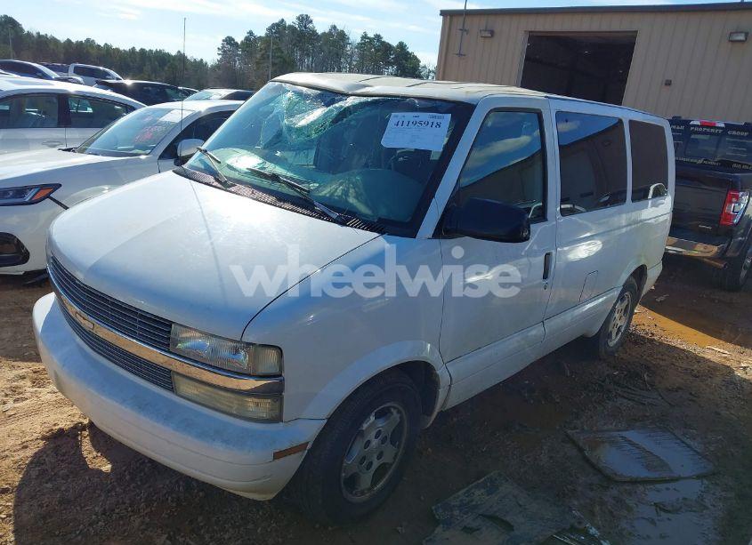 Photo 2 of 2005 Chevrolet Astro (VIN 1GNDM19X45B127459)