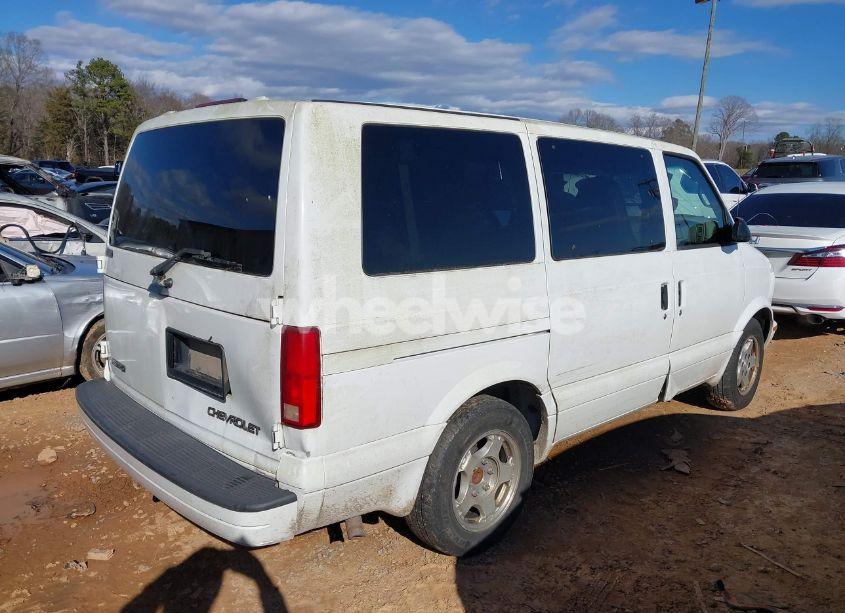 Photo 4 of 2005 Chevrolet Astro (VIN 1GNDM19X45B127459)