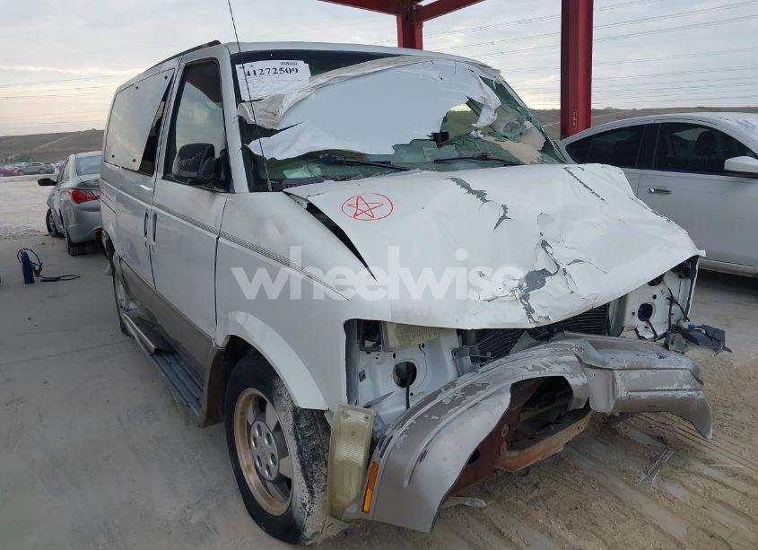 2003 Chevrolet Astro (VIN 1GNDM19X53B117813) main photo