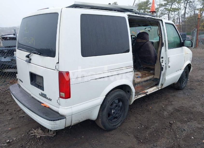 Photo 4 of 2003 Chevrolet Astro (VIN 1GNDM19X63B132143)