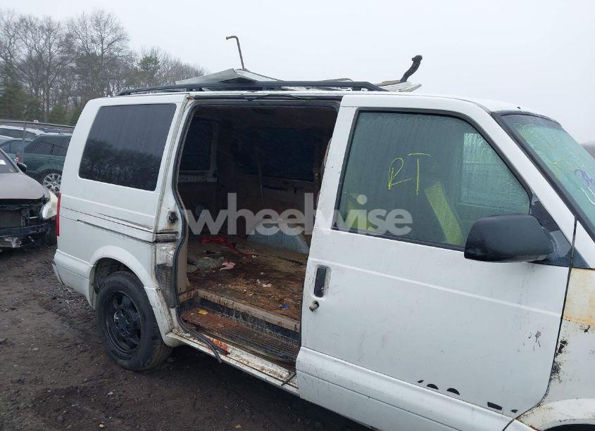 Photo 6 of 2003 Chevrolet Astro (VIN 1GNDM19X63B132143)