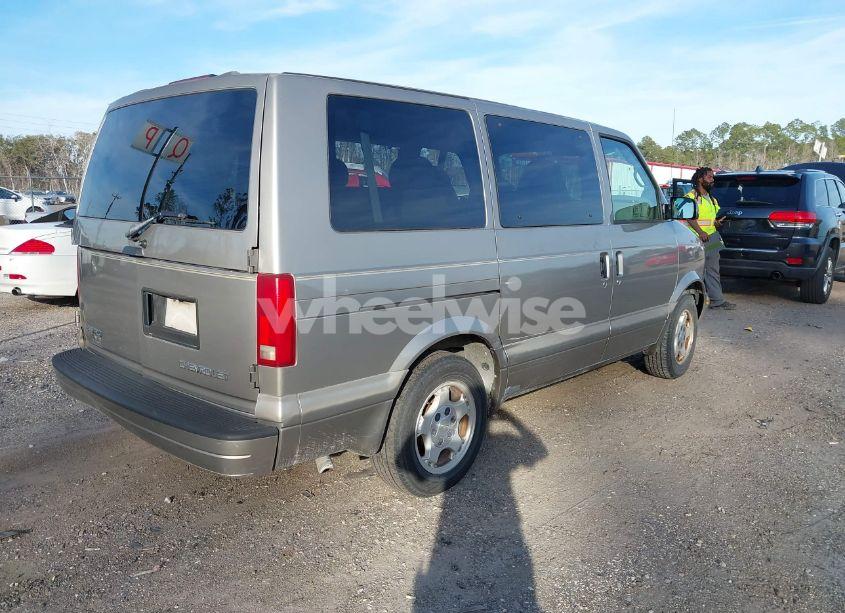 Photo 4 of 2005 Chevrolet Astro (VIN 1GNDM19X75B115399)