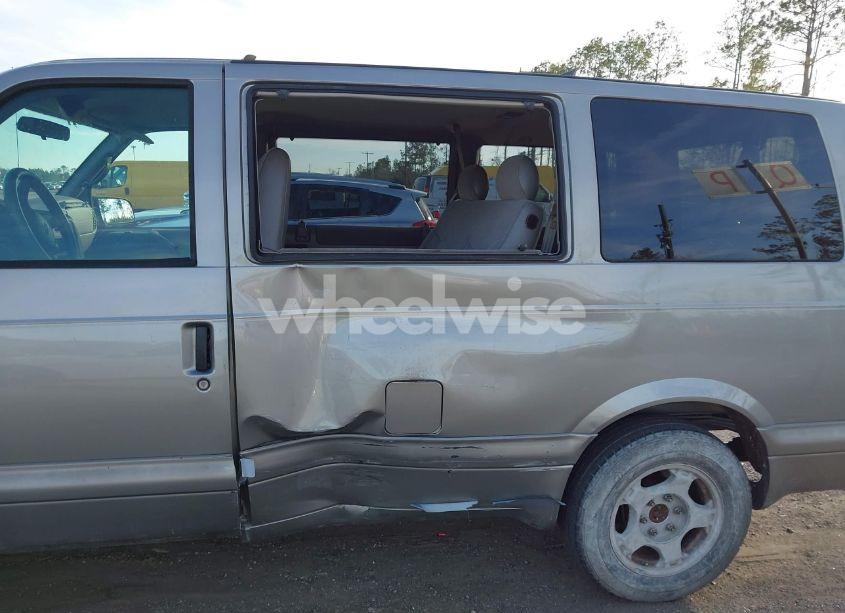 Photo 6 of 2005 Chevrolet Astro (VIN 1GNDM19X75B115399)