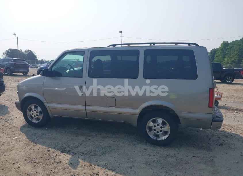 Photo 14 of 2003 Chevrolet Astro (VIN 1GNDM19X83B144536)
