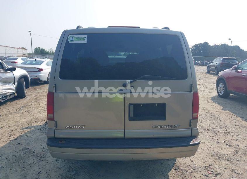 Photo 16 of 2003 Chevrolet Astro (VIN 1GNDM19X83B144536)